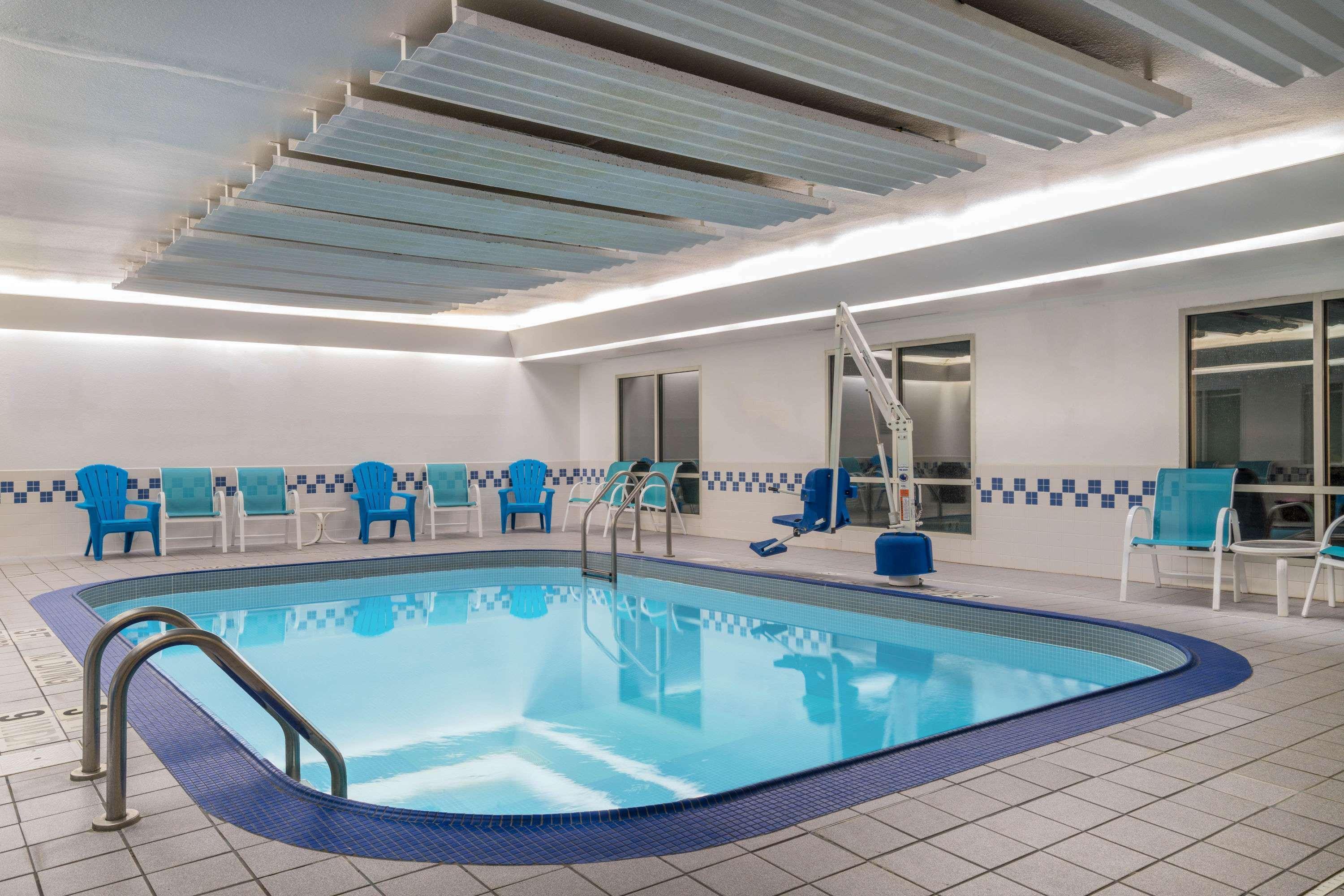 Hotel Americinn By Wyndham Duluth