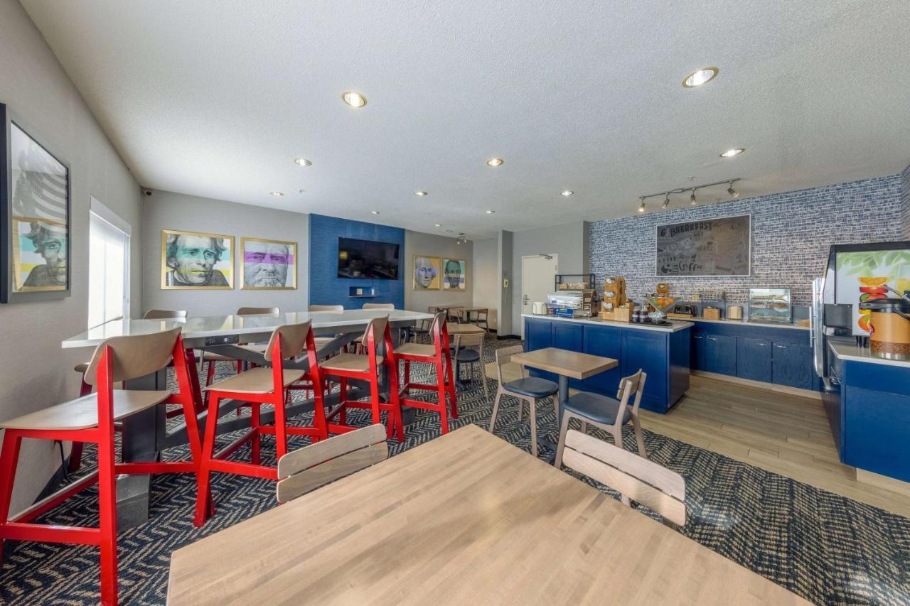Americinn By Wyndham Hotel